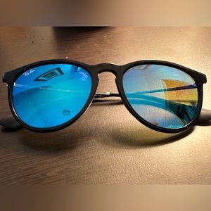 Women’s Ray-Ban Sunglasses